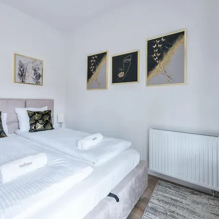 Dom & House Granaria Ii Superior On Granary Island By Renters Apartment *